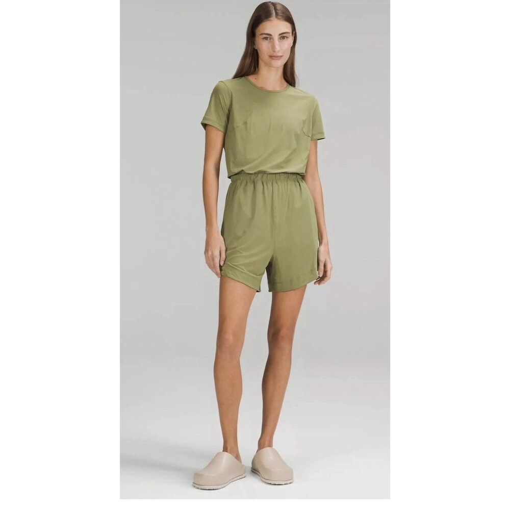 Lululemon Women’s Lightweight High-Neck Romper Sz 6 BRZH Green Shorts One-Piece